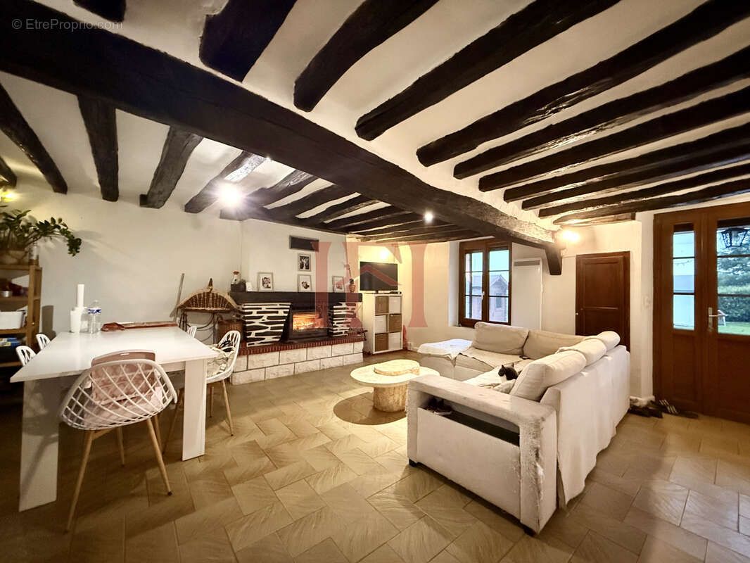 Maison à CLOYES-SUR-LE-LOIR