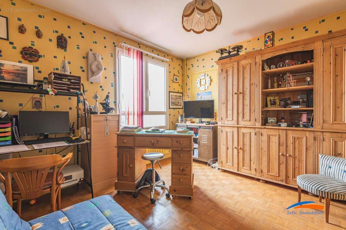   - Appartement à REIMS