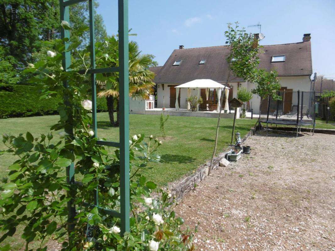 Maison à SOUPPES-SUR-LOING