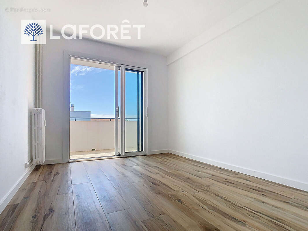 Appartement à LA VALETTE-DU-VAR