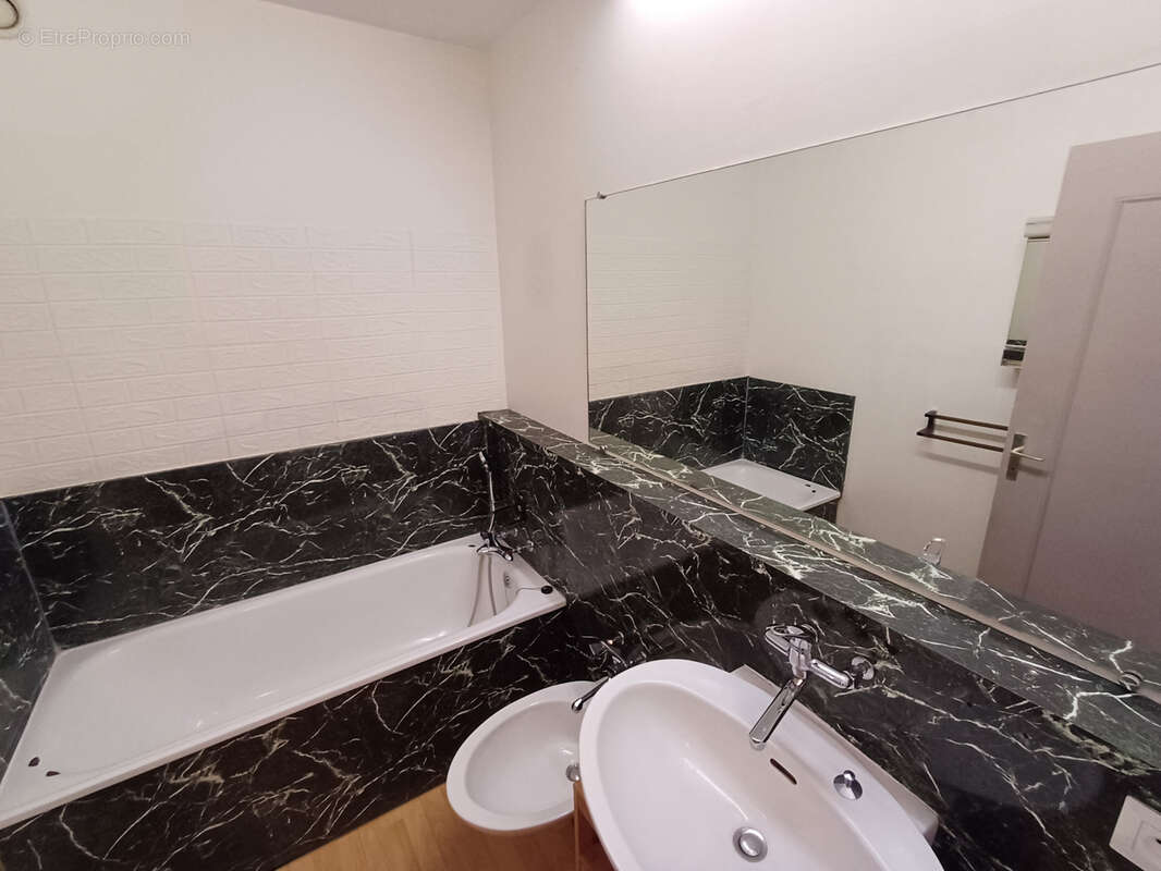 Appartement à AUBENAS