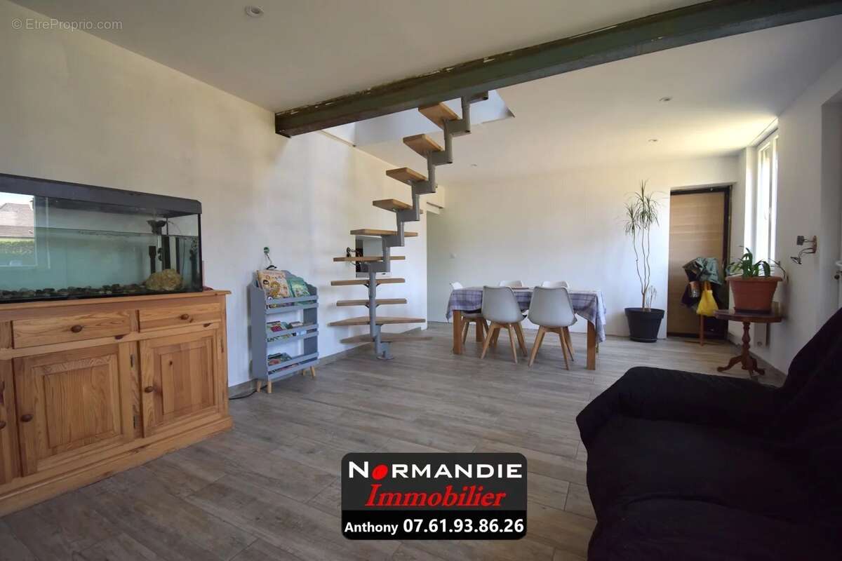 Maison 3 pièces – 68 m² – Terrain 1 100 m² – Dépendance 60 m² – Combles 50 m² - photo 2