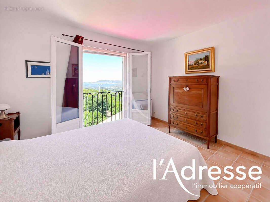 Maison La Cadière D'Azur - 6 pièces - 210 m2 - photo 14