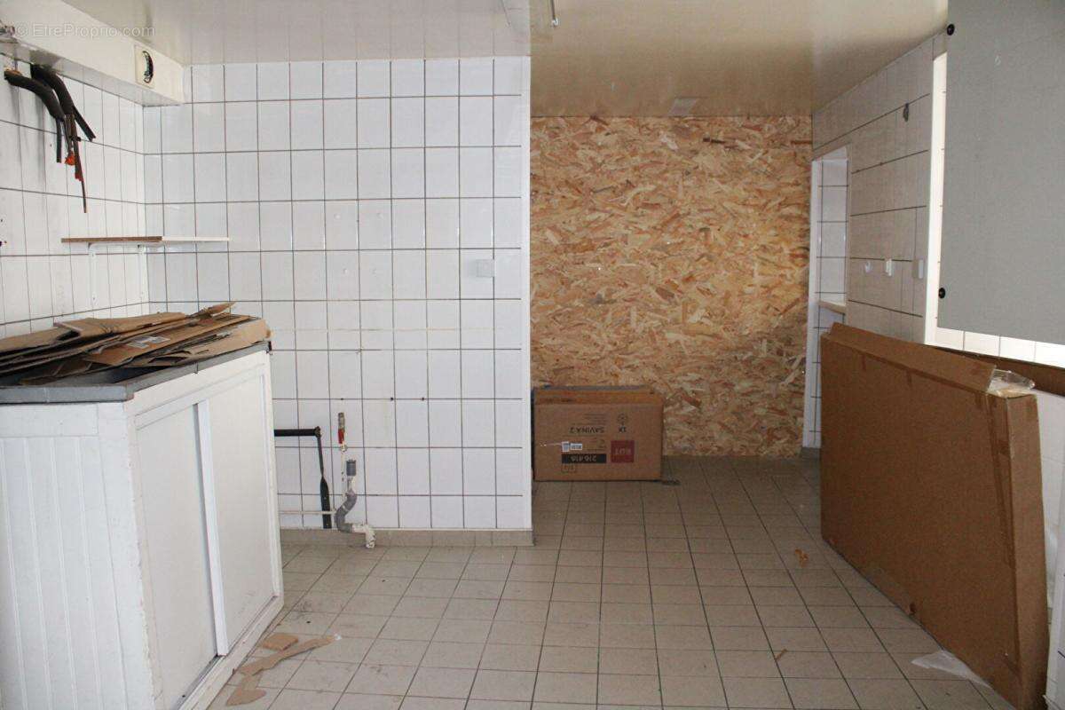 Langogne Maison de 133 m² de surface utile avec garage et atelier - photo 12