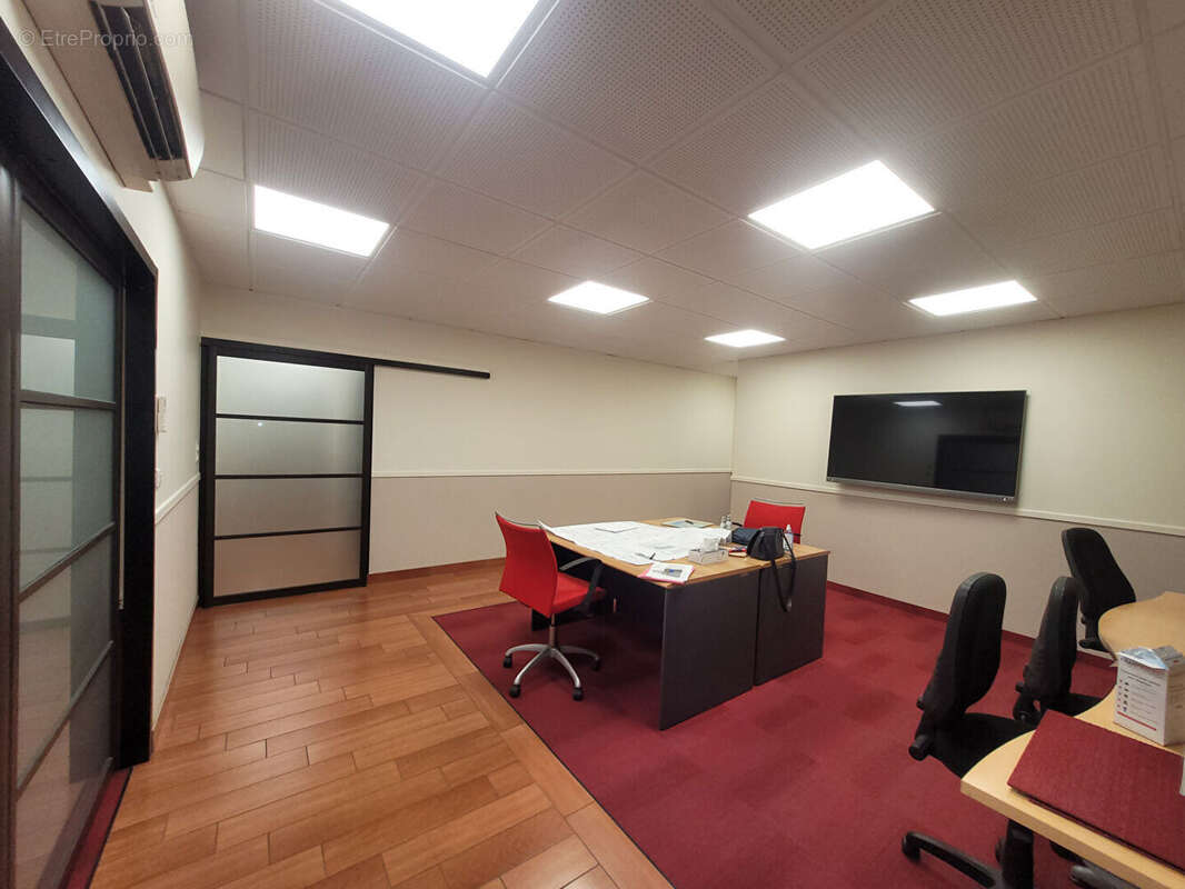 Commerce à HAUTE-GOULAINE