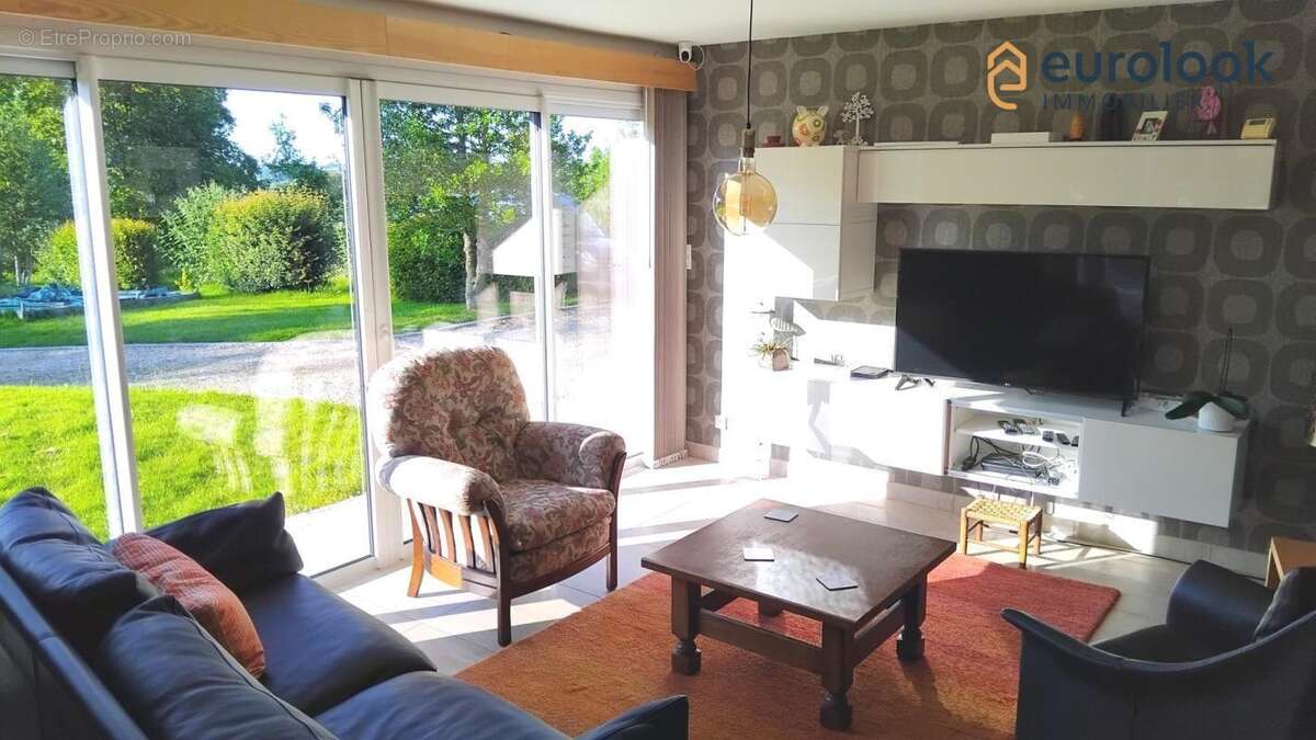 Maison à RUFFIAC