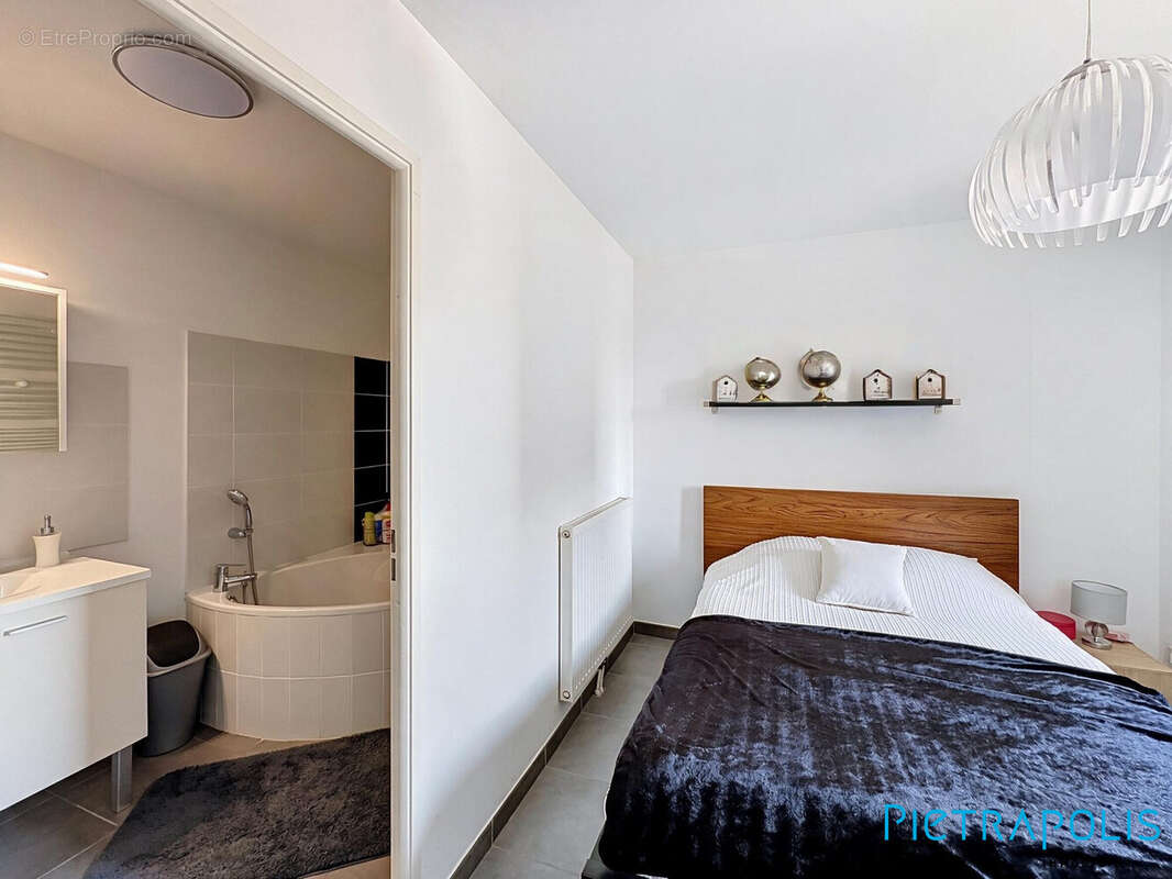 Appartement 85 m² à Sete  - photo 6