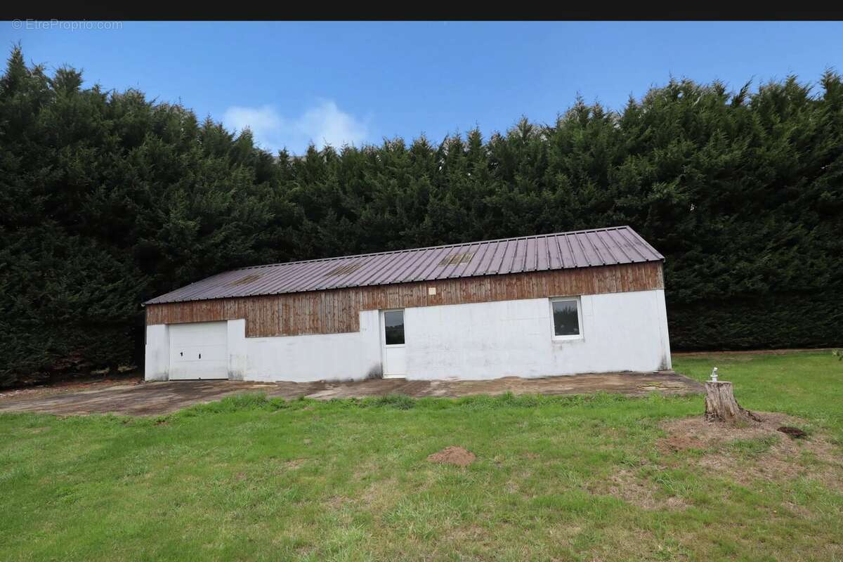 Maison à TREBRIVAN