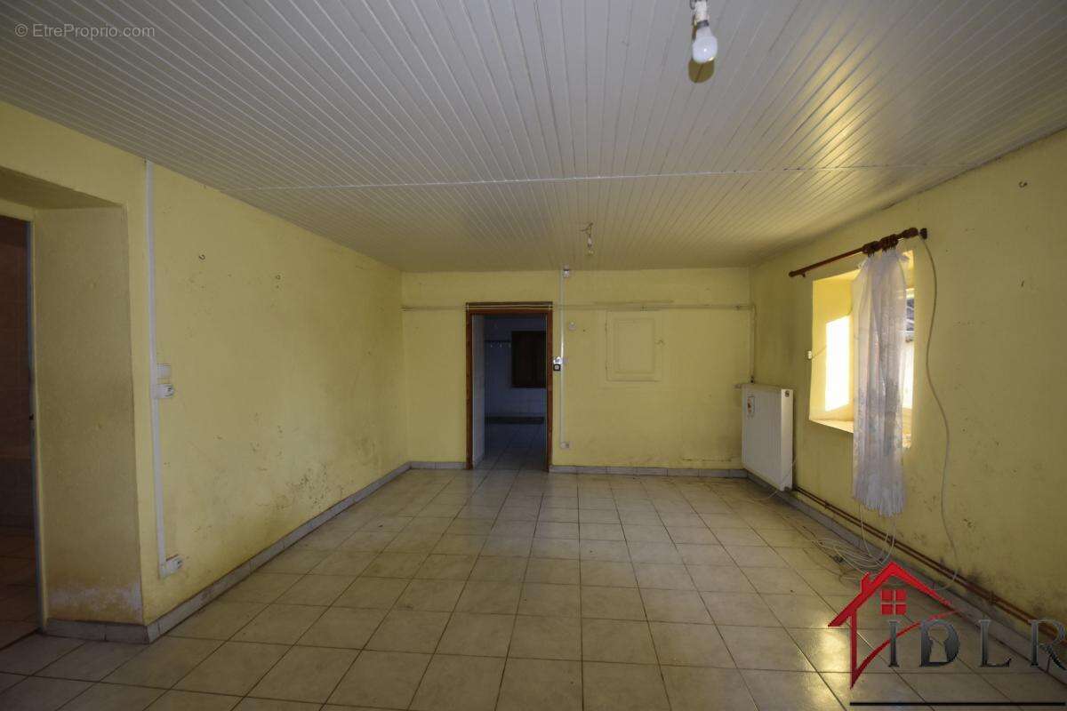 Maison à FONTAINE-LES-CLERVAL