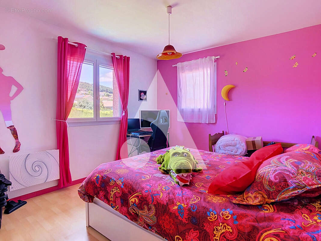 Maison à POMEYS
