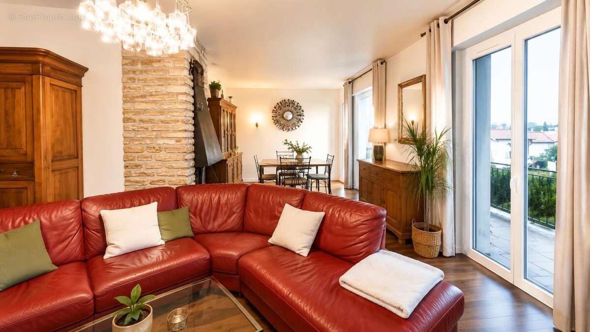 Maison 176 m² à Saint-Georges-De-Didonne  - photo 2