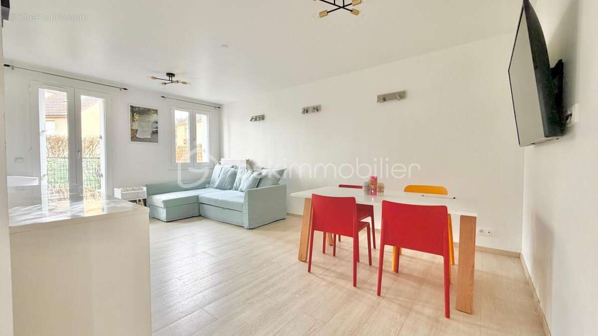 Appartement à TORCY