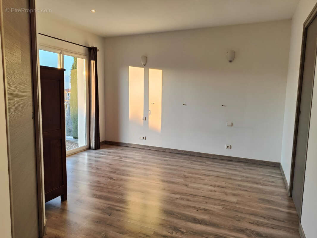 Maison à VILLENEUVE-LES-MAGUELONE