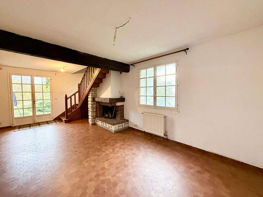 Maison à COULOMMIERS