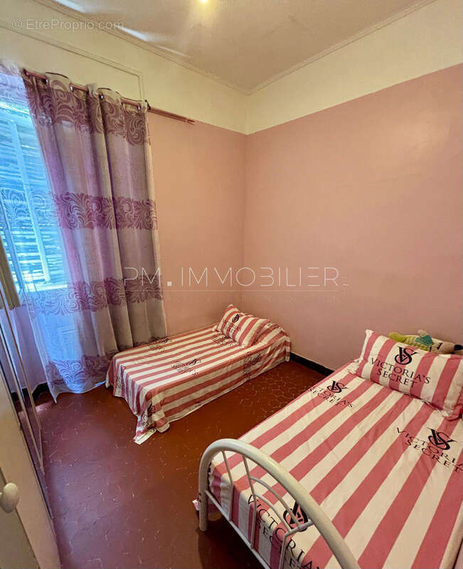 Appartement à MARSEILLE-3E