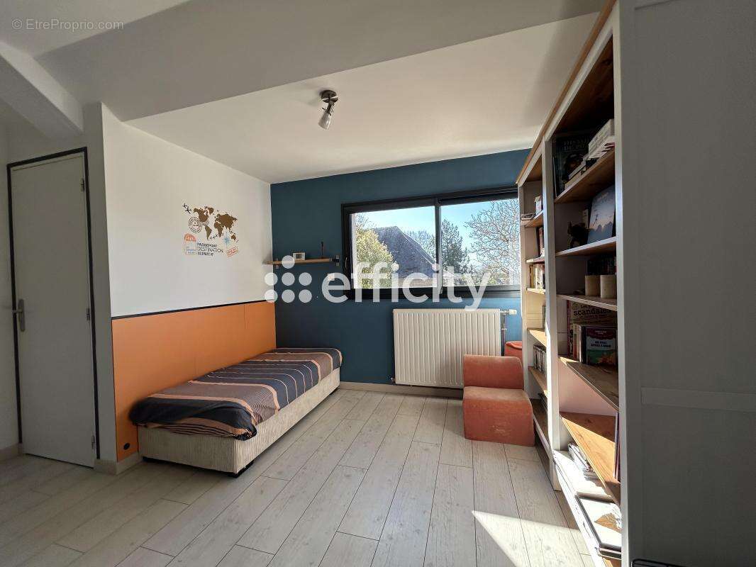 Maison à VEZIN-LE-COQUET