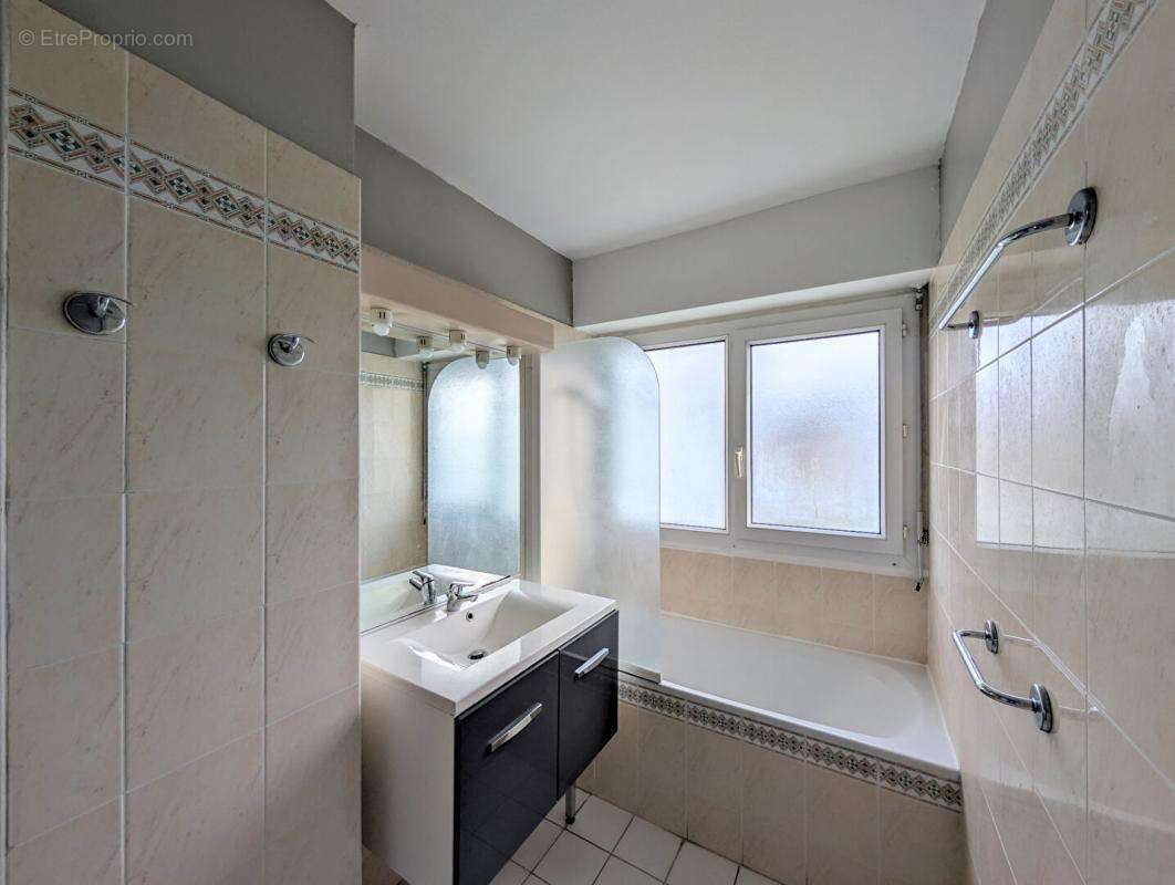 Appartement à COGNAC