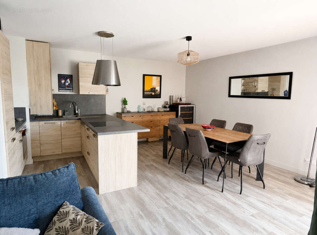 Appartement à CRAPONNE