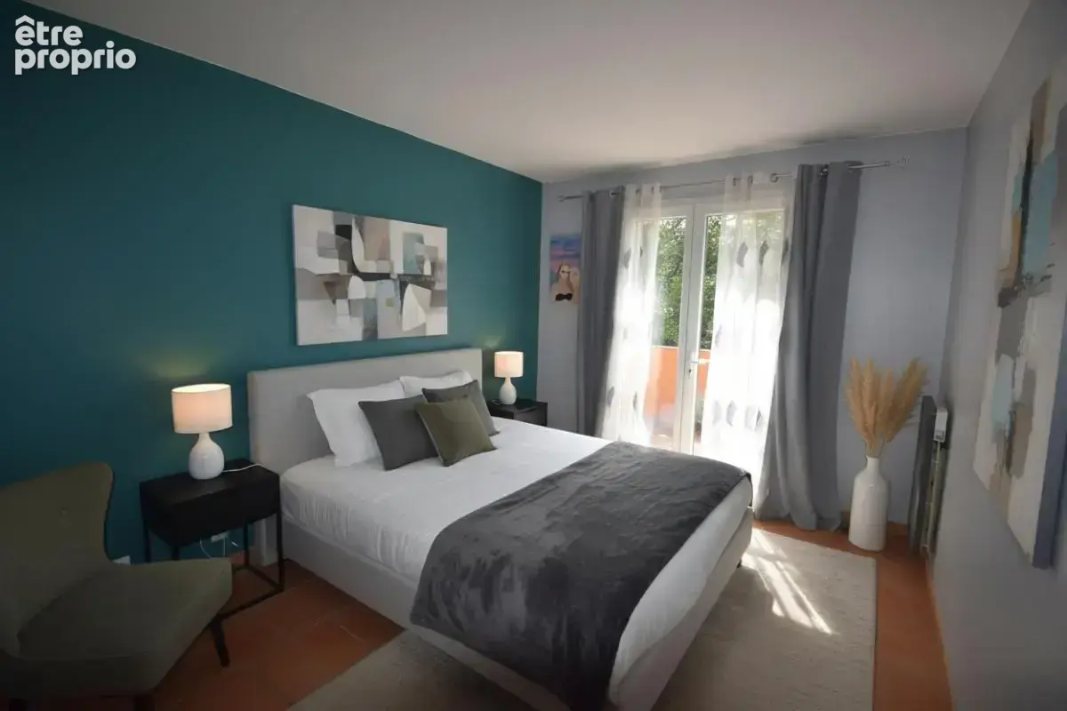 Villa 145 m² plain-pied, piscine  au sel, chauffée & pool house, 1 300 m² de terrain - photo 13
