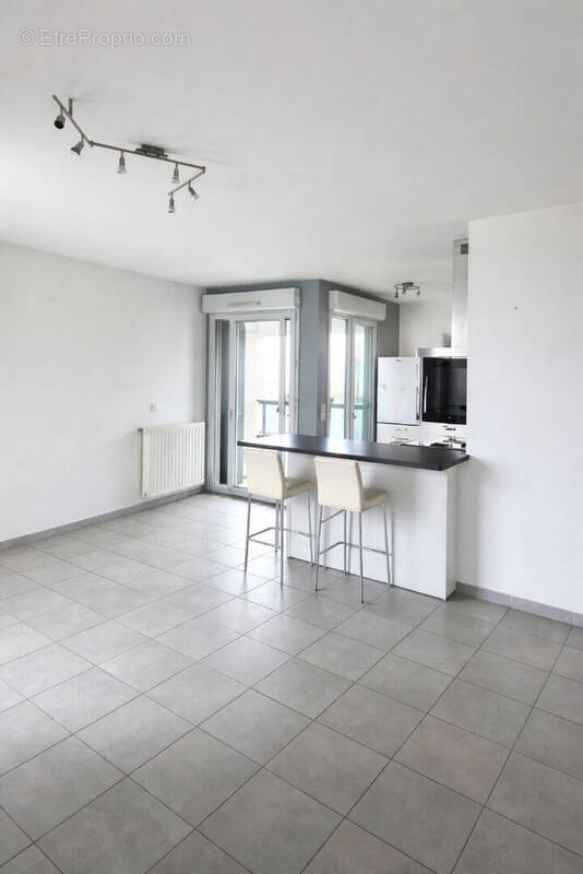 Appartement à MARSEILLE-3E