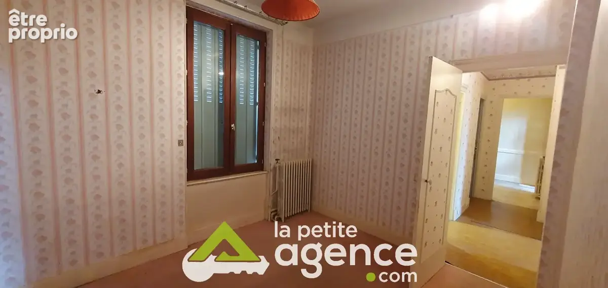 Maison de Ville 8 Pièces 92 m2 - photo 13