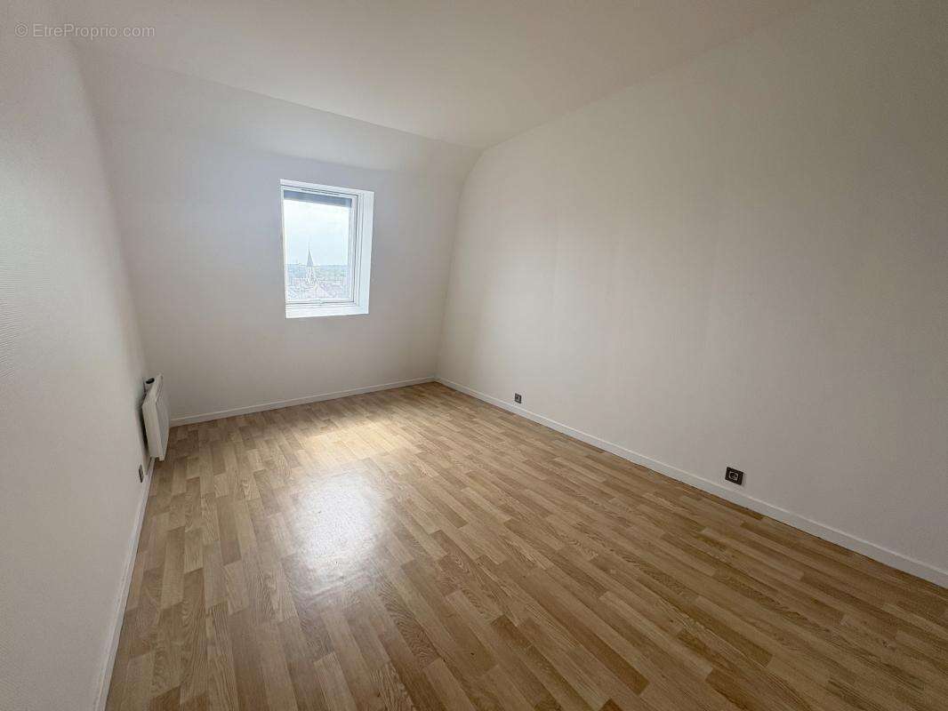 Appartement à RUEIL-MALMAISON