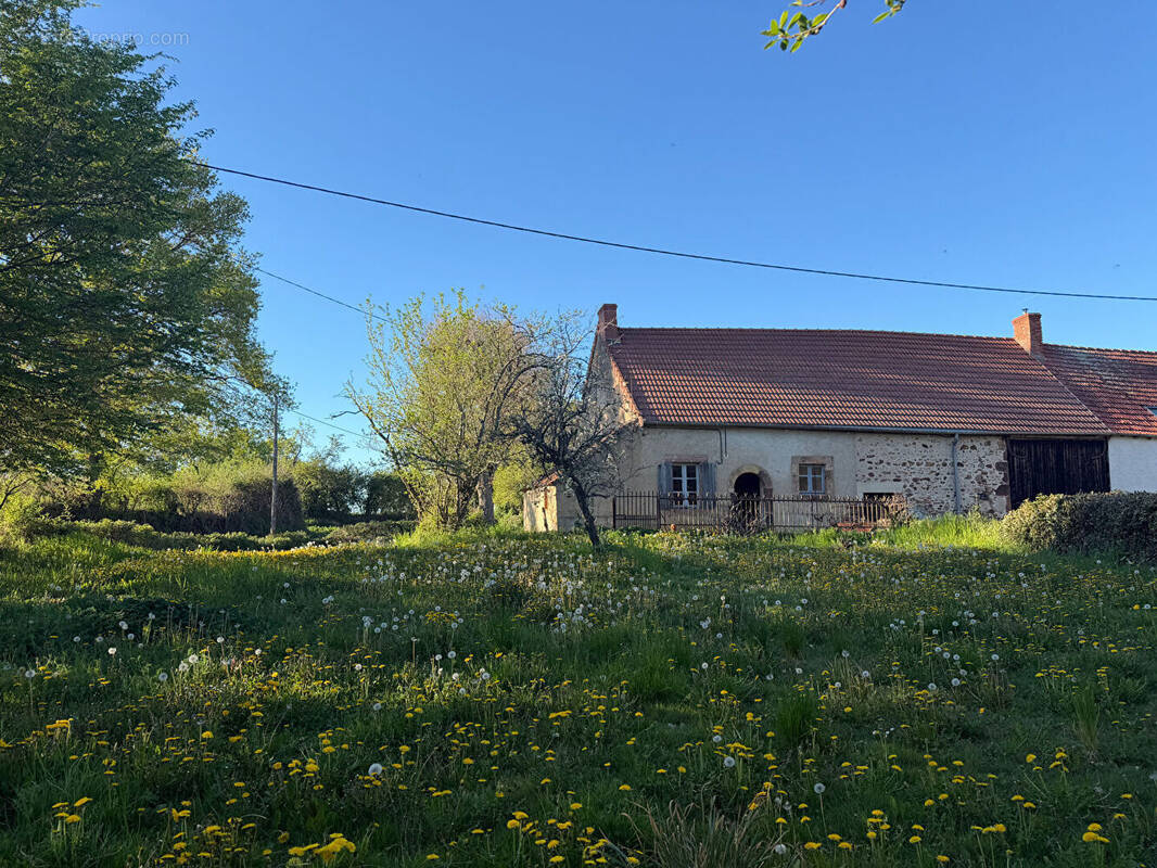Maison à SAINT-DESIRE