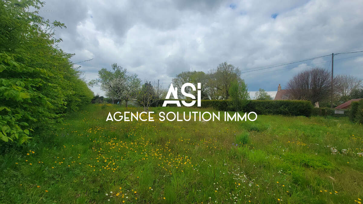 Terrain à SAINT-SYMPHORIEN