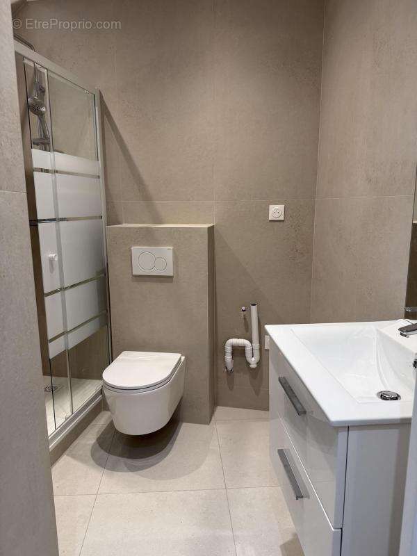 Appartement à PARIS-20E