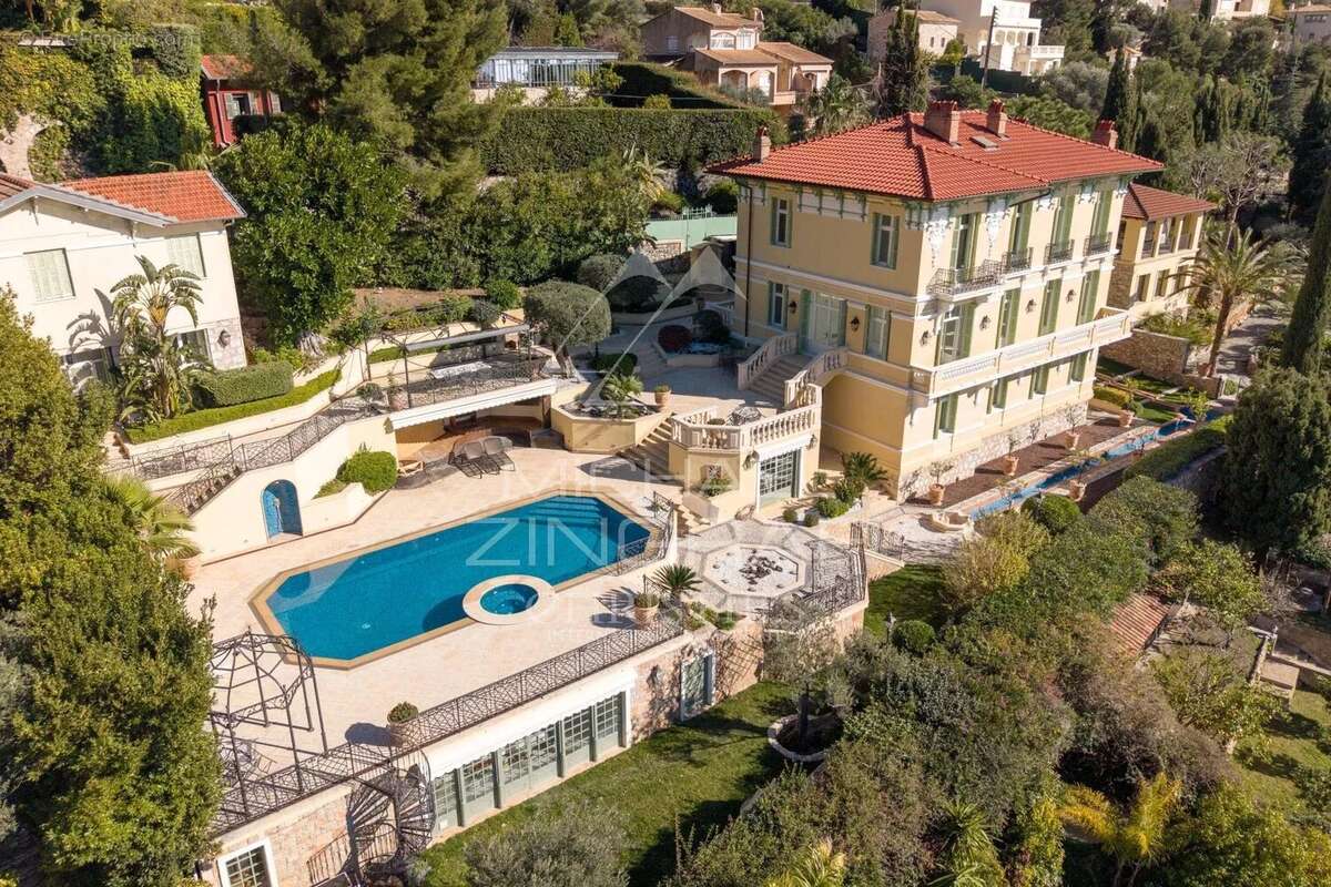 Maison à ROQUEBRUNE-CAP-MARTIN