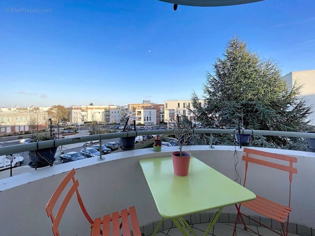 Appartement à ELANCOURT