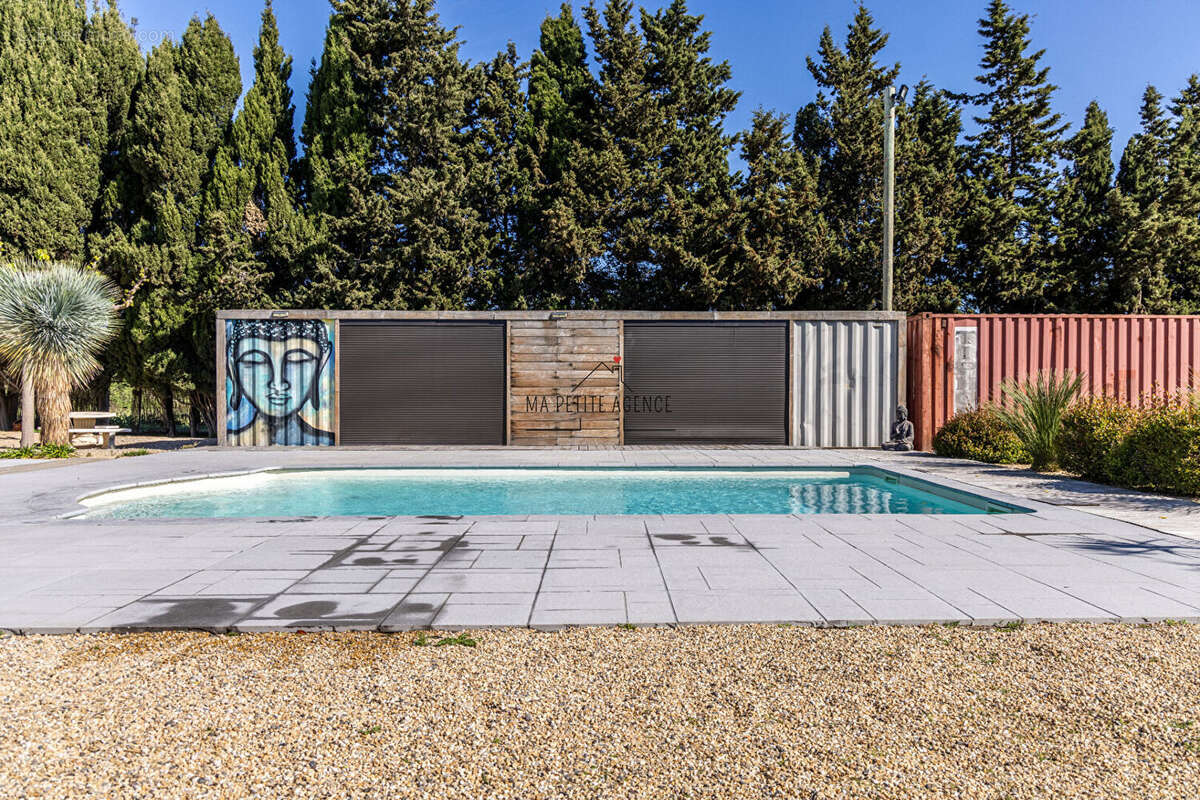 Maison à CHATEAUNEUF-LES-MARTIGUES