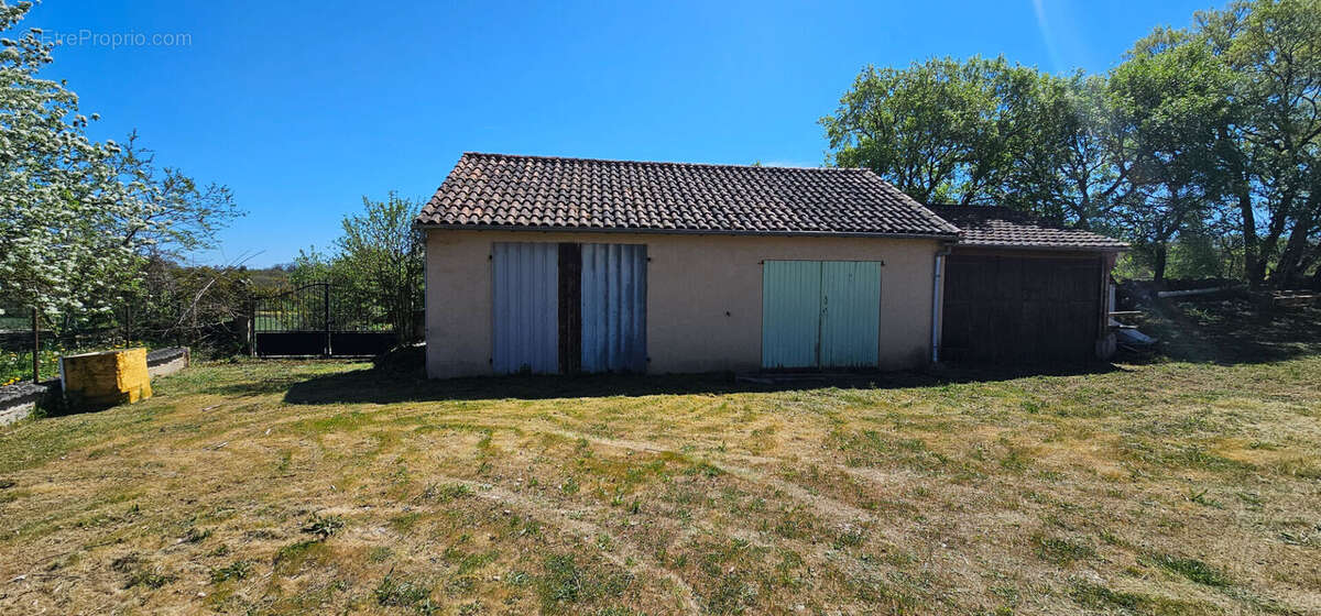 Maison de plain-pied de 163m² - photo 2