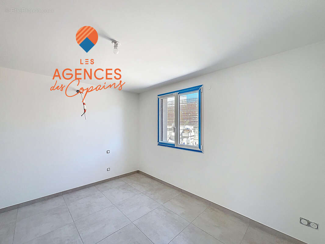 Appartement à CUERS