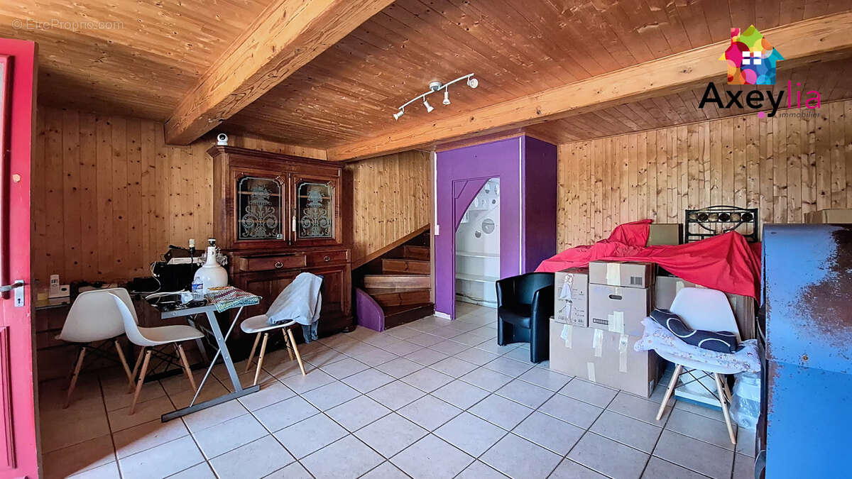 Maison à AIGUEPERSE