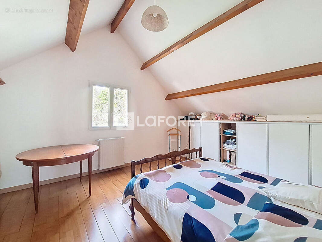 Maison à LINAS