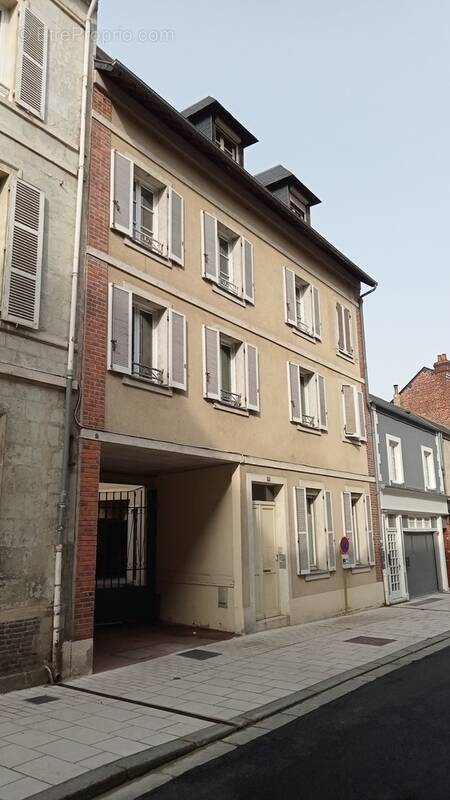 Autre à LISIEUX
