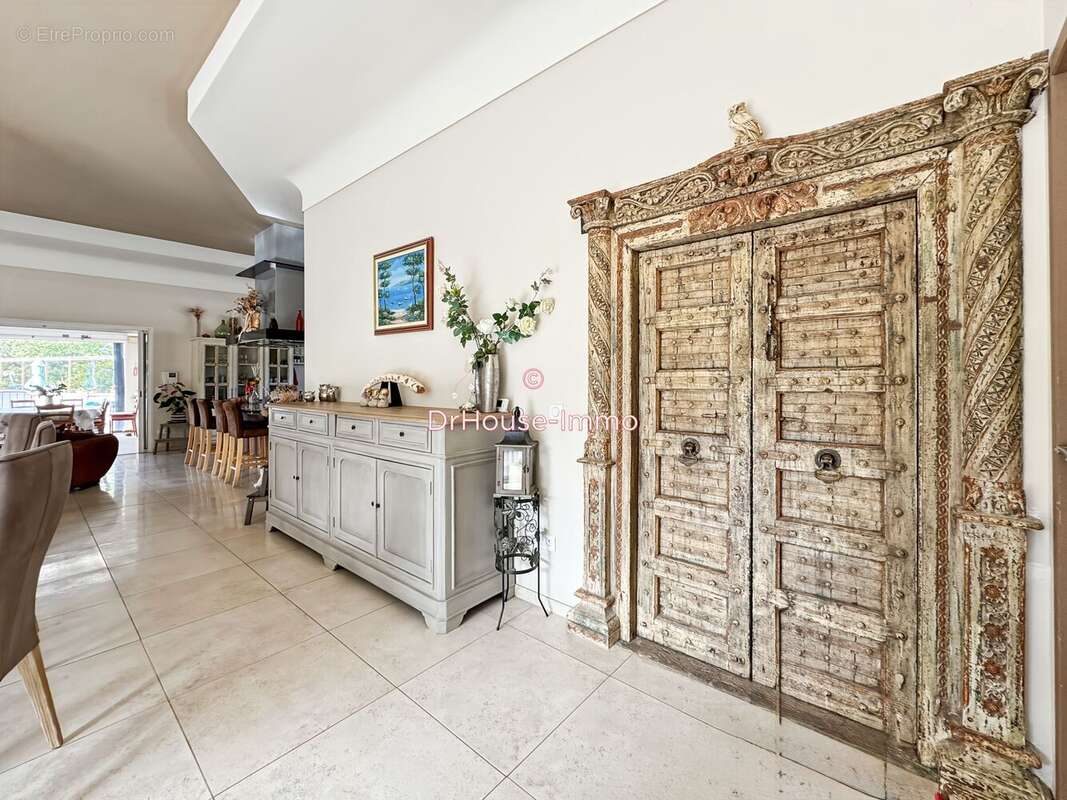 Maison à SAINT-MAXIMIN-LA-SAINTE-BAUME