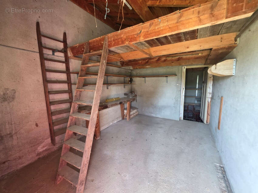 Maison à LES ANCIZES-COMPS