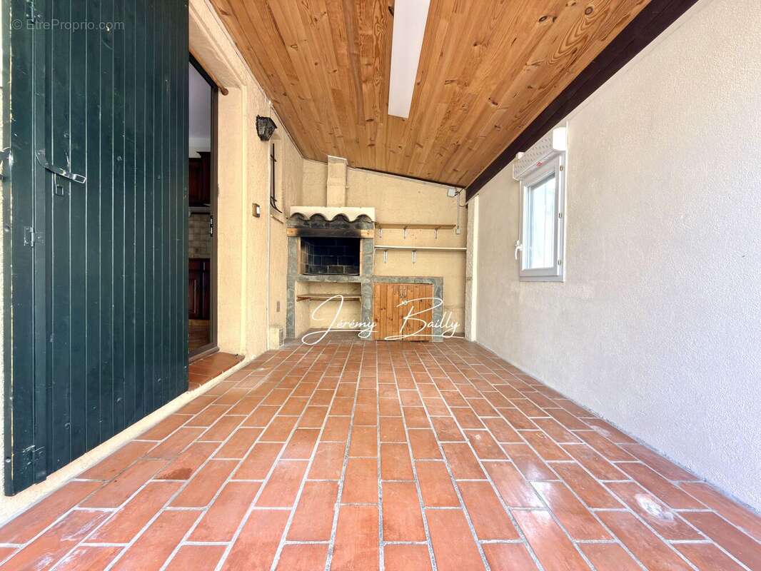 Maison à SAINT-ESTEVE