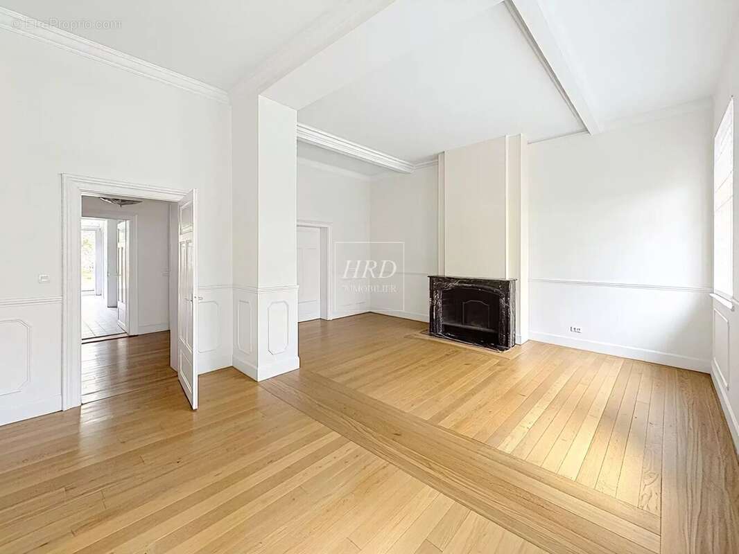 STRASBOURG - Orangerie - 8 Pièces de 238m2 - photo 3