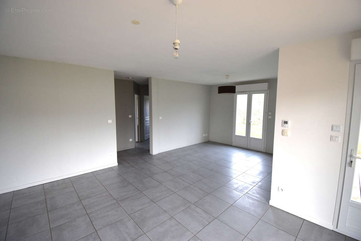 Maison à HAUTEVELLE