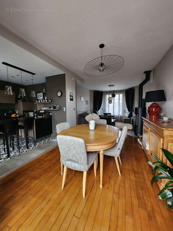 Maison à VILLEMOMBLE