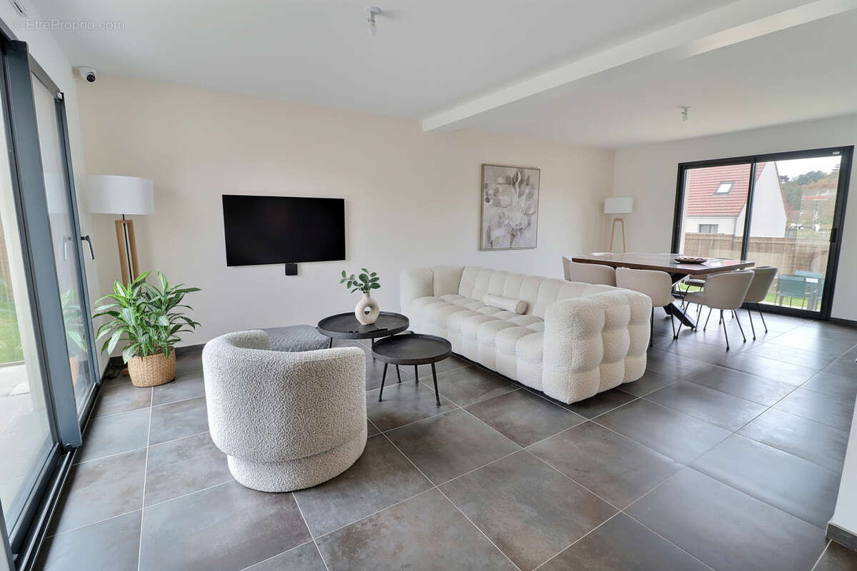 Maison à SAINT-LEGER-EN-YVELINES