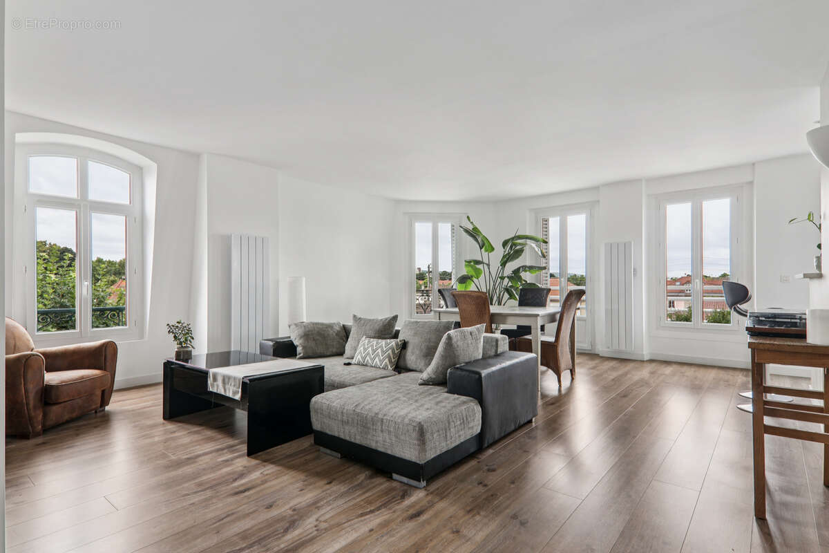 Appartement à SAINT-GRATIEN