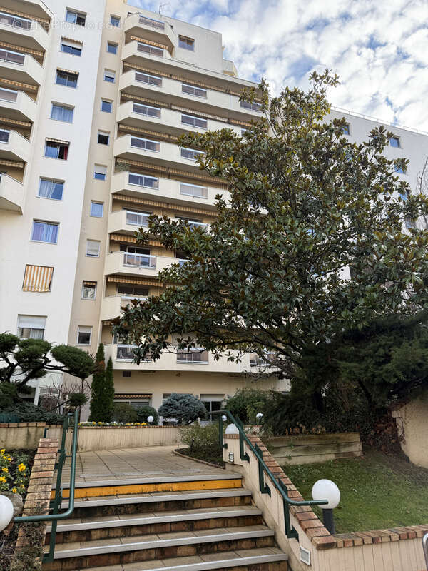 Appartement à LYON-6E