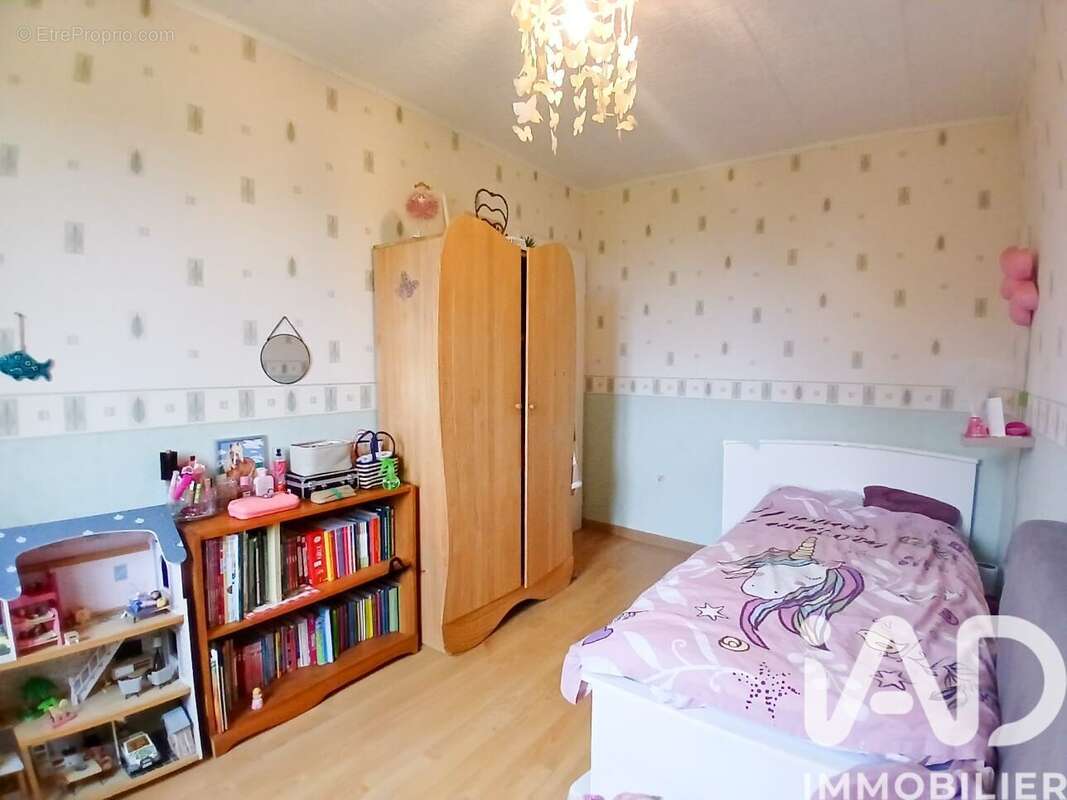 Photo 8 - Maison à ETREVILLE