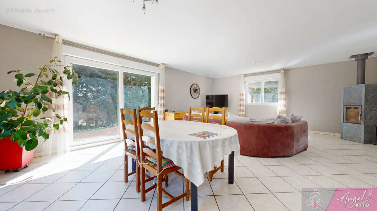 Maison à GENDREY