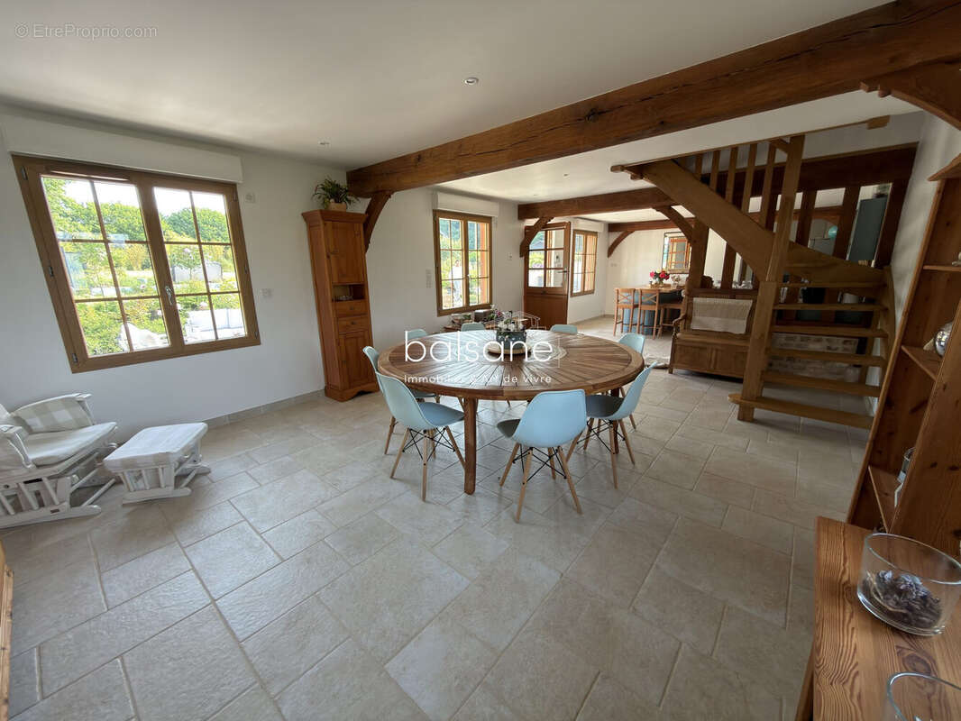Maison à BOURG-ACHARD