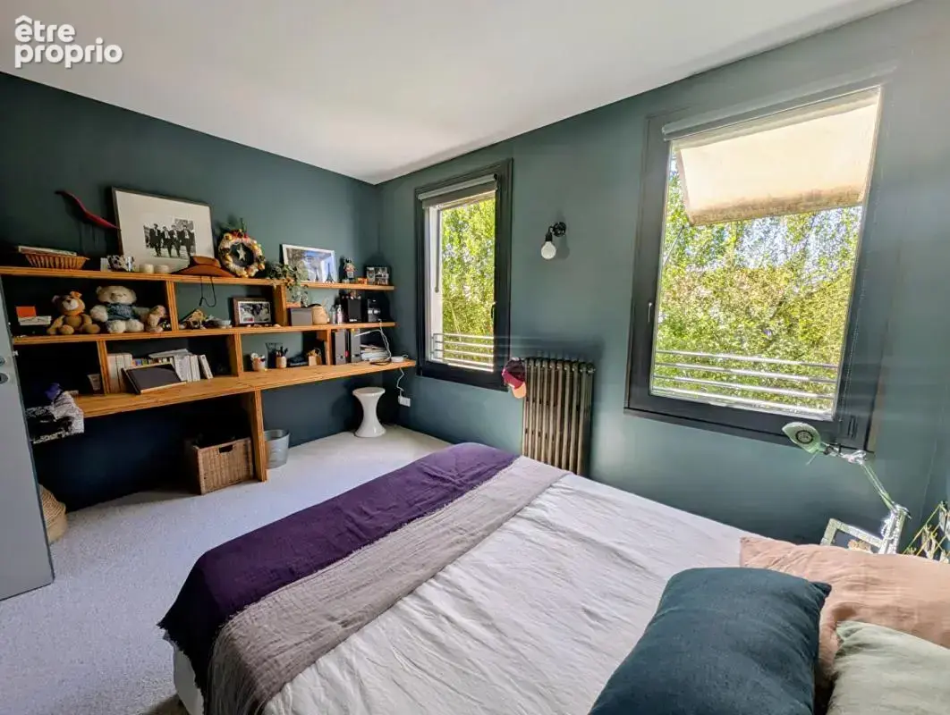 Au calme lumineuse maison non mitoyenne avec jardin, piscine et stationnement - photo 10